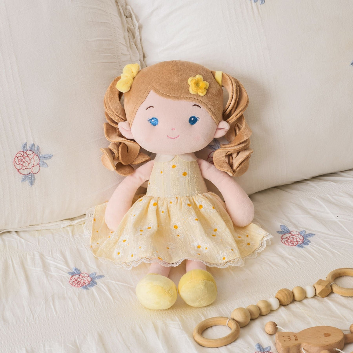 Personalized Daisy Girl - Yellow