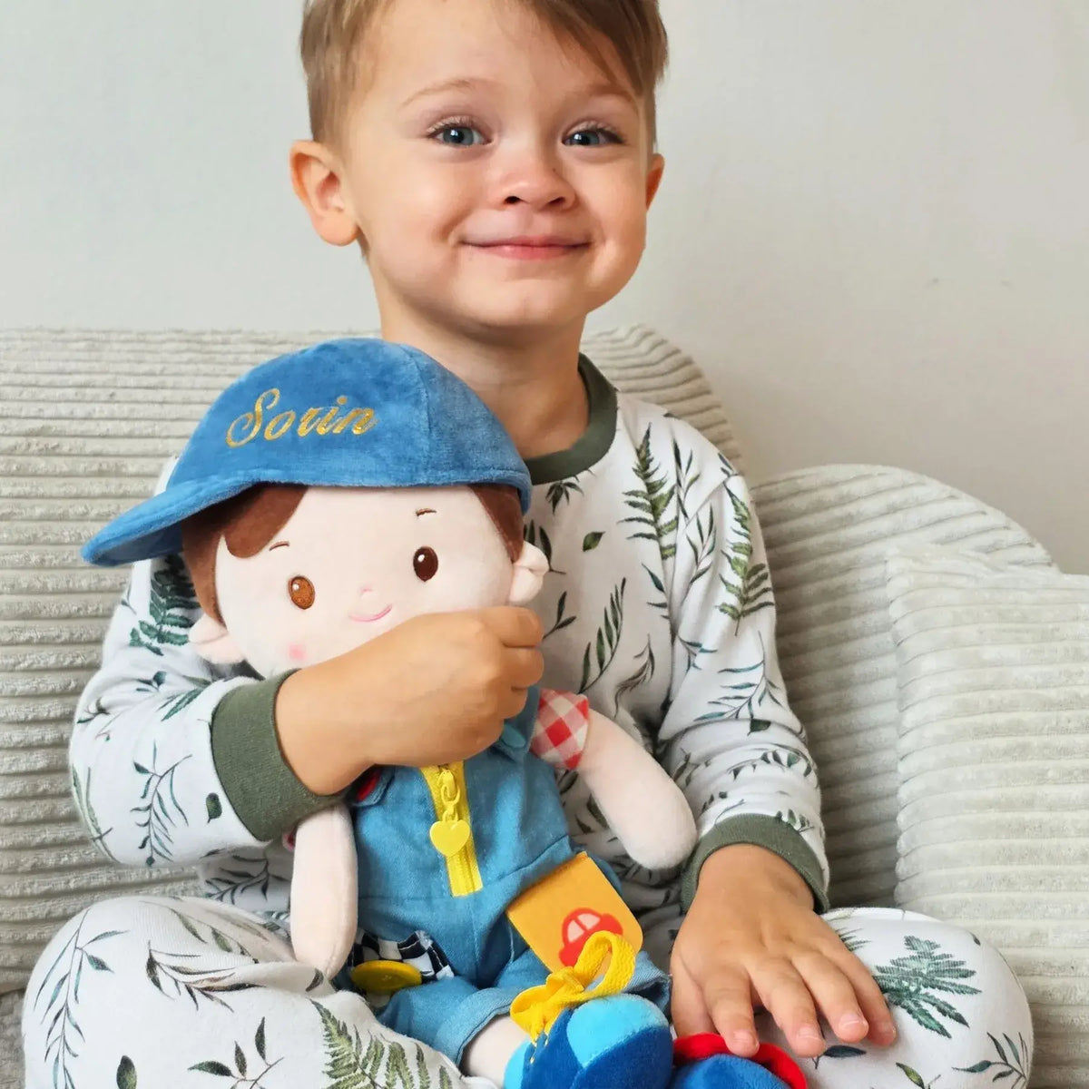 Personalized Crayon Charles - Montessori Boy
